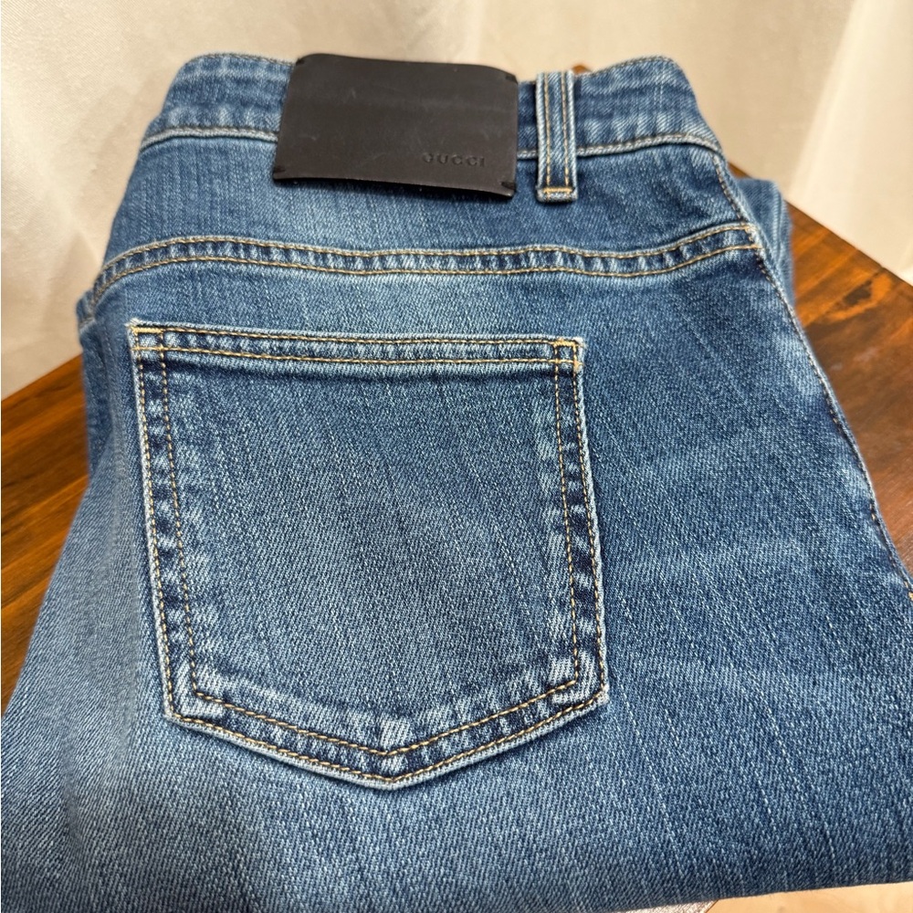 Gucci women’s Denim Jeans with Black Patch